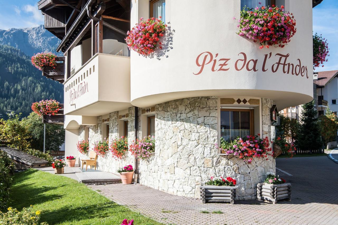 Garni Piz Da L'Ander Otel Corvara In Badia Dış mekan fotoğraf